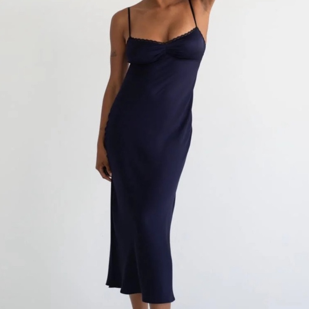 Rumored Monroe Midi Dress
